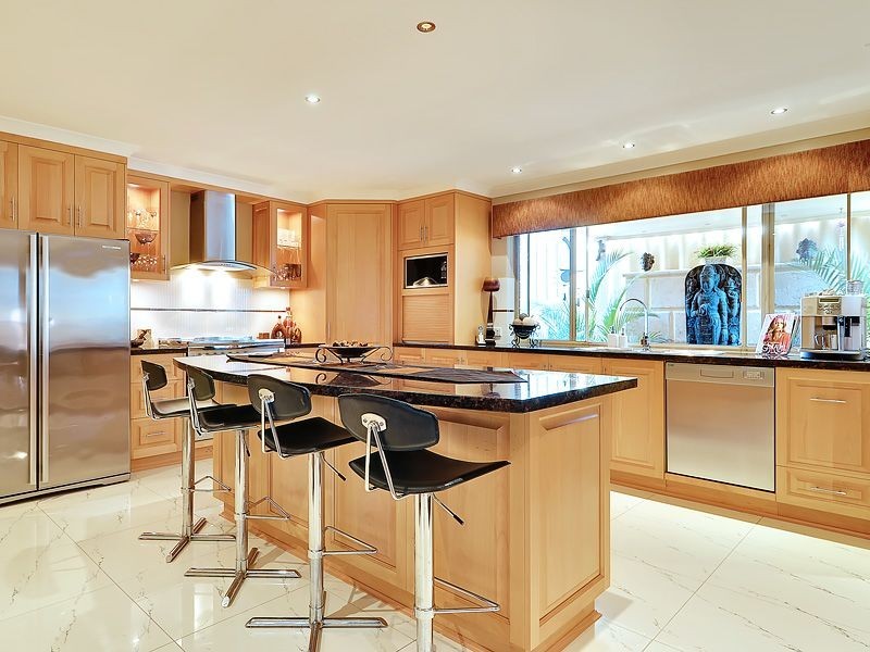 18 Sierra Chase, Leeming WA 6149