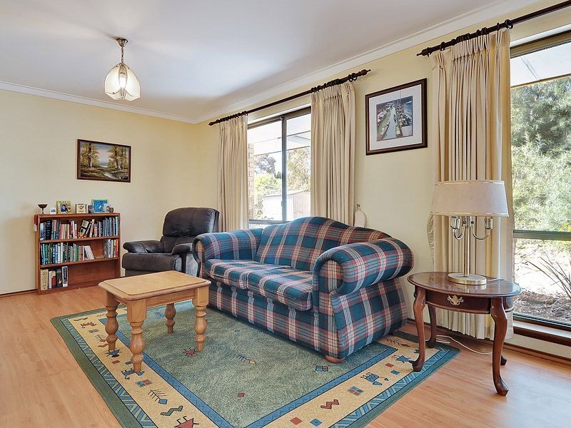 12 Duncton Court, Leeming WA 6149