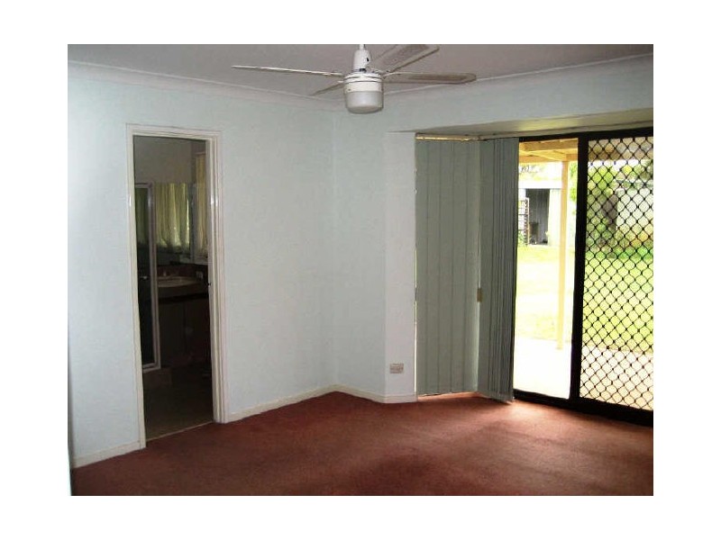 18 Townson Place, Leeming WA 6149