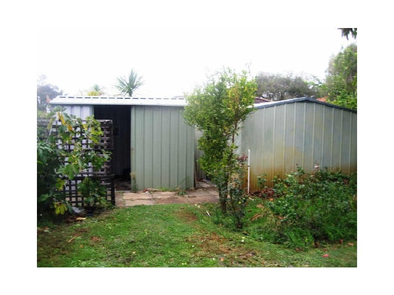 18 Townson Place, Leeming WA 6149