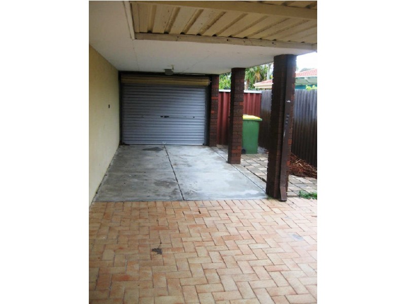 18 Townson Place, Leeming WA 6149