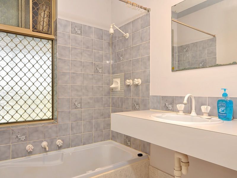 21 Bloodwood Circle, South Lake WA 6164