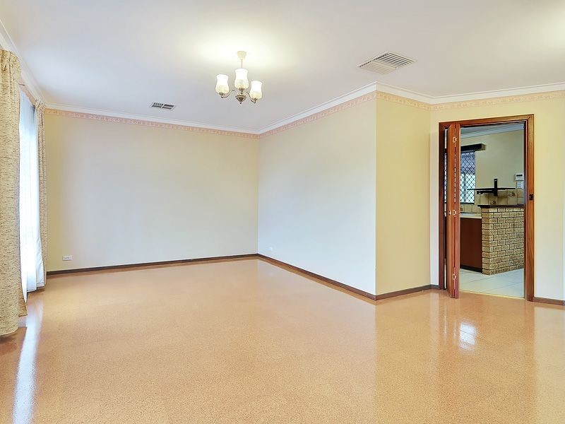 22 Shelton Loop, Leeming WA 6149