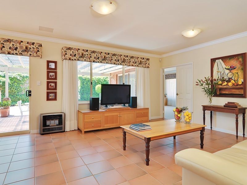 61 Glen Iris Drive, Jandakot WA 6164