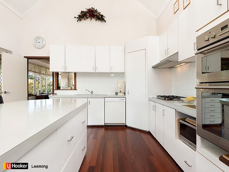 4 Wildwood Heights, Leeming WA 6149