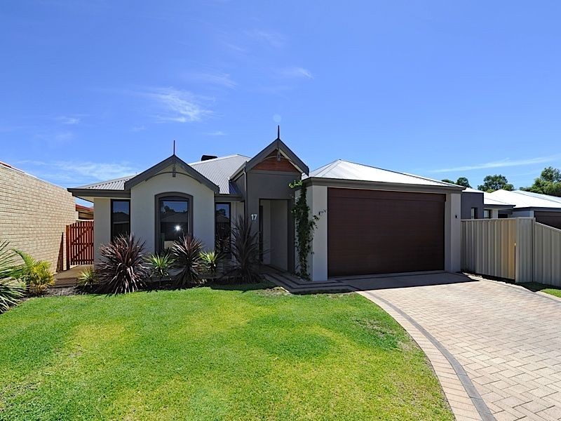 17 Tarwhine Close, South Lake WA 6164