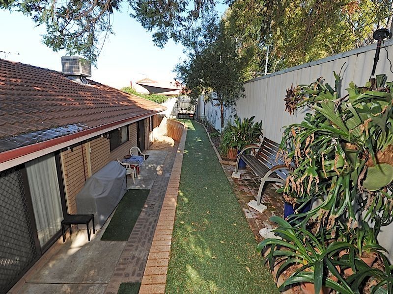 3/13 Yeovil Crescent, Bicton WA 6157