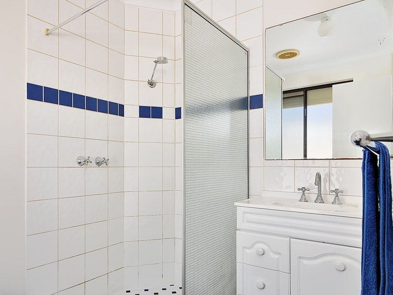 33 Farrington Road, Leeming WA 6149