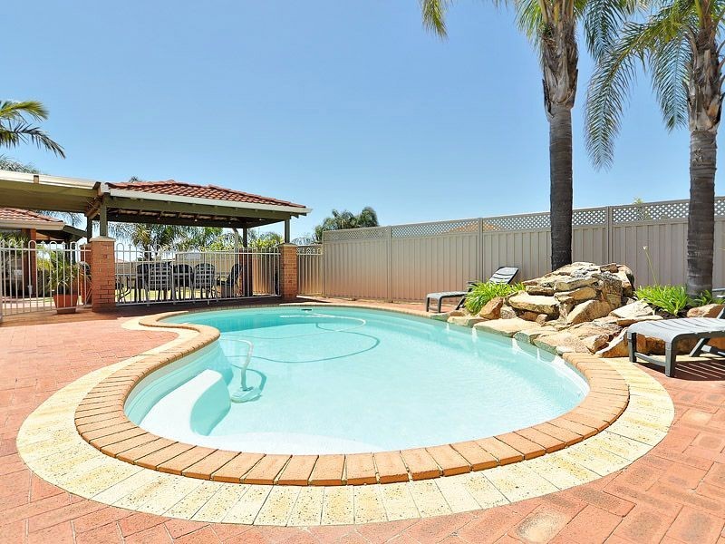 35 Sierra Chase, Leeming WA 6149