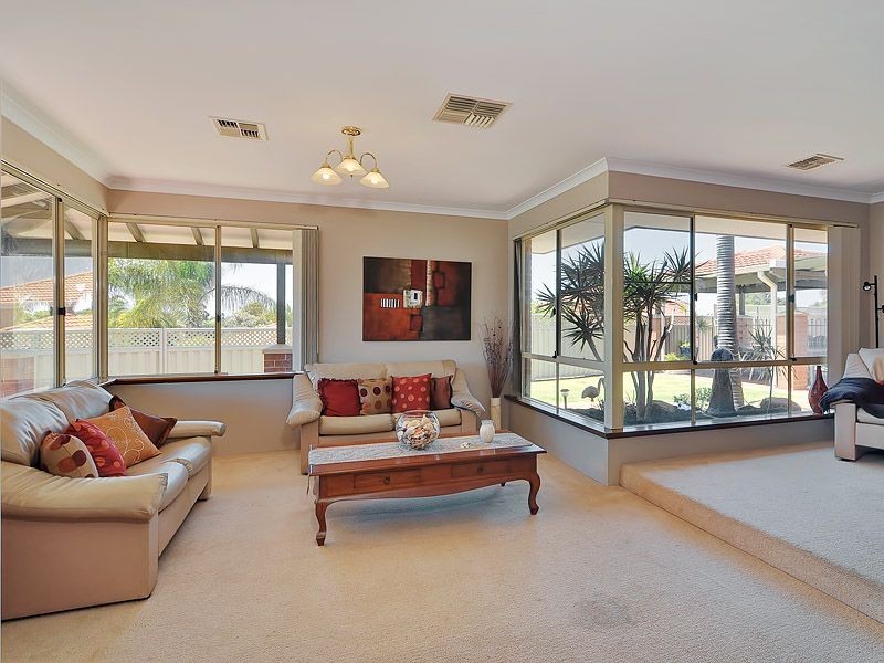 35 Sierra Chase, Leeming WA 6149