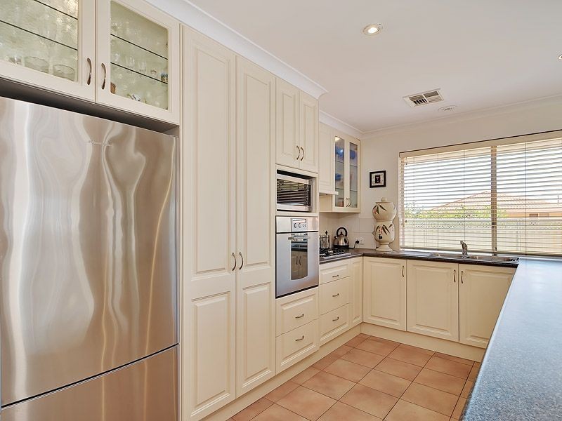 35 Sierra Chase, Leeming WA 6149