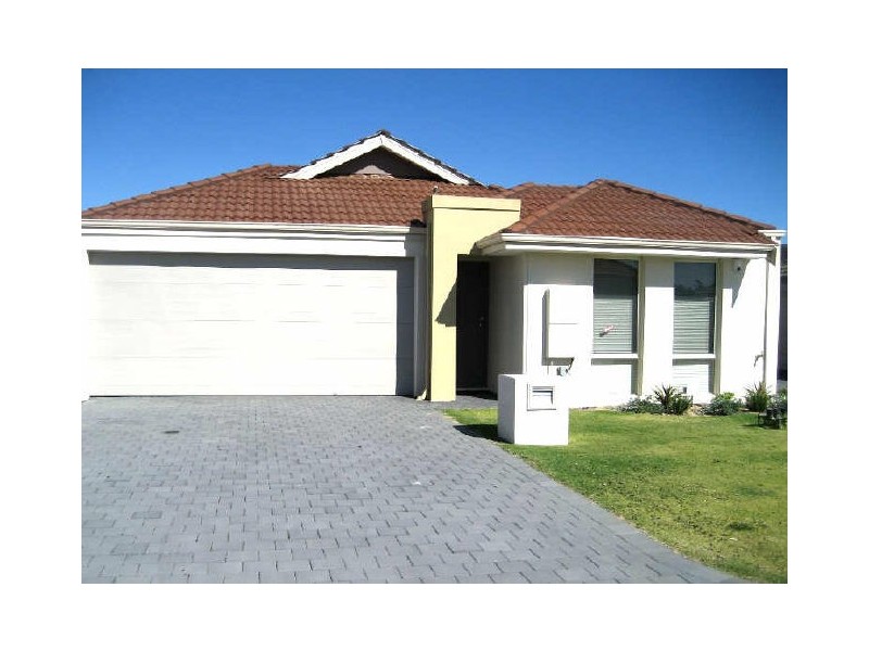 4/5 Cabra Avenue, Seville Grove WA 6112