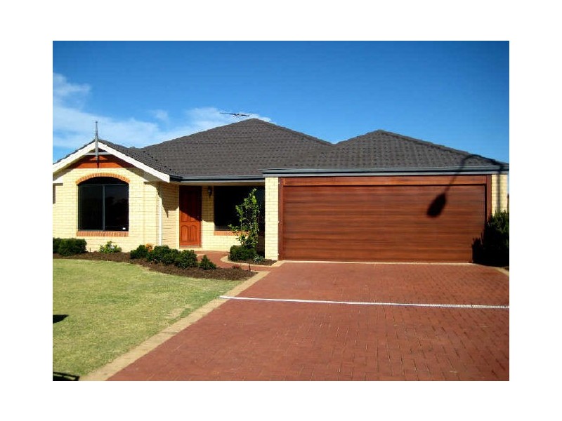 25 Champion Drive, Bertram WA 6167