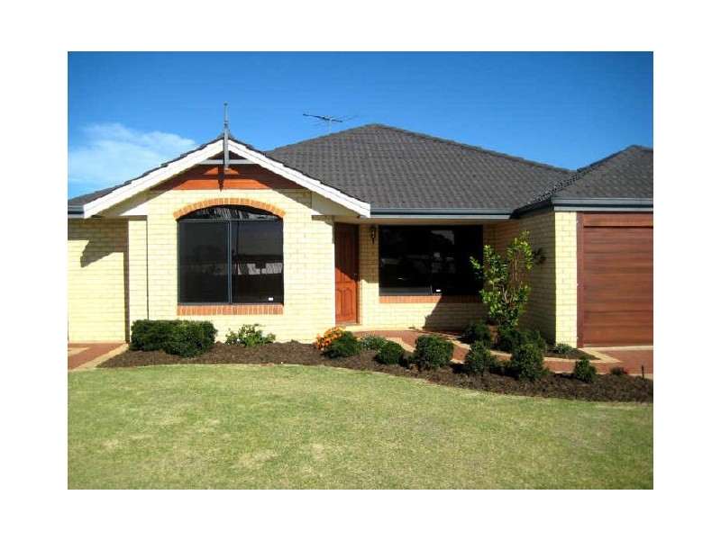 25 Champion Drive, Bertram WA 6167