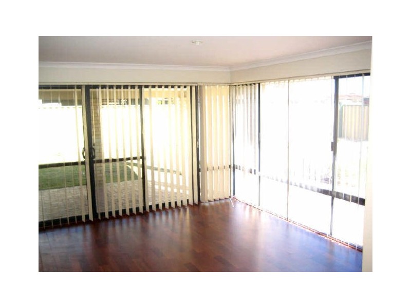 25 Champion Drive, Bertram WA 6167