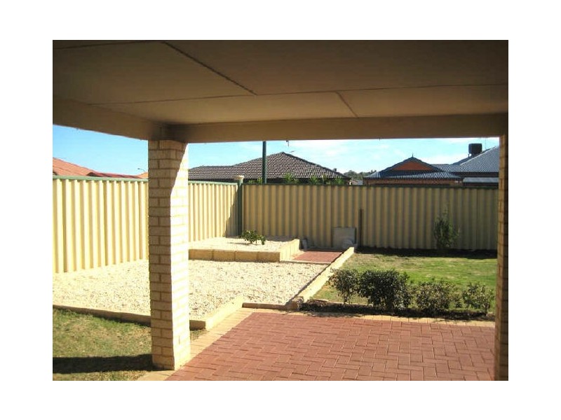 25 Champion Drive, Bertram WA 6167