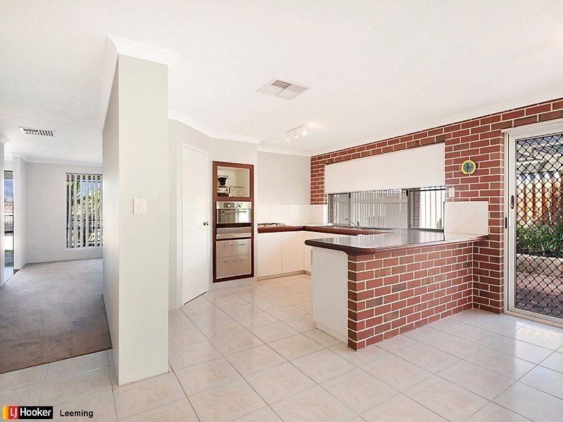 23 Fern Leaf Court, Leeming WA 6149