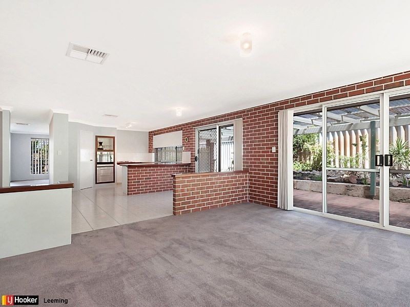 23 Fern Leaf Court, Leeming WA 6149