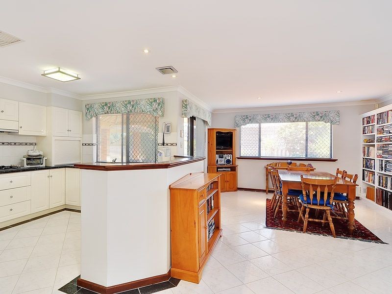 9 Filmer Place, Leeming WA 6149