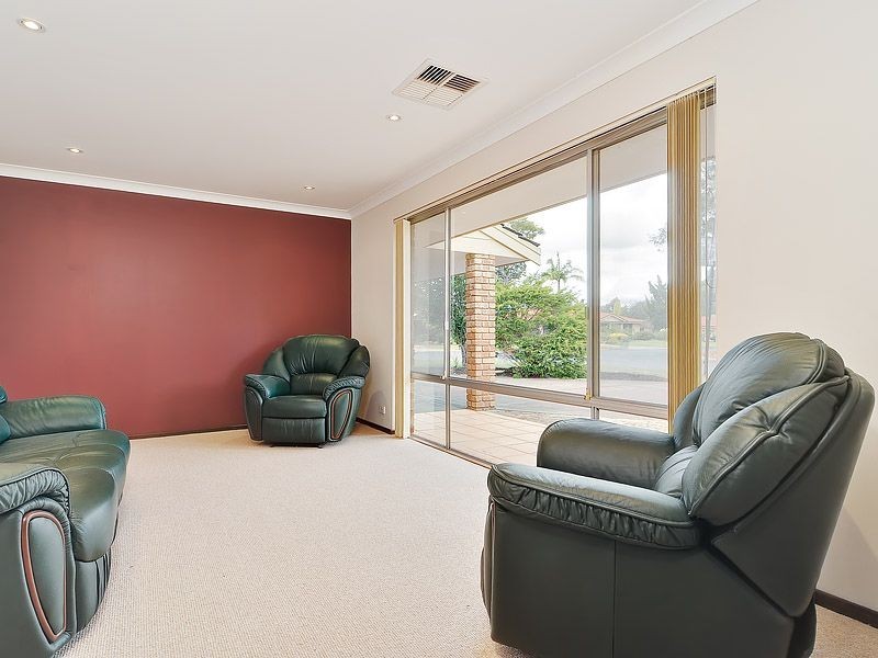 11 Ashton Place, Leeming WA 6149