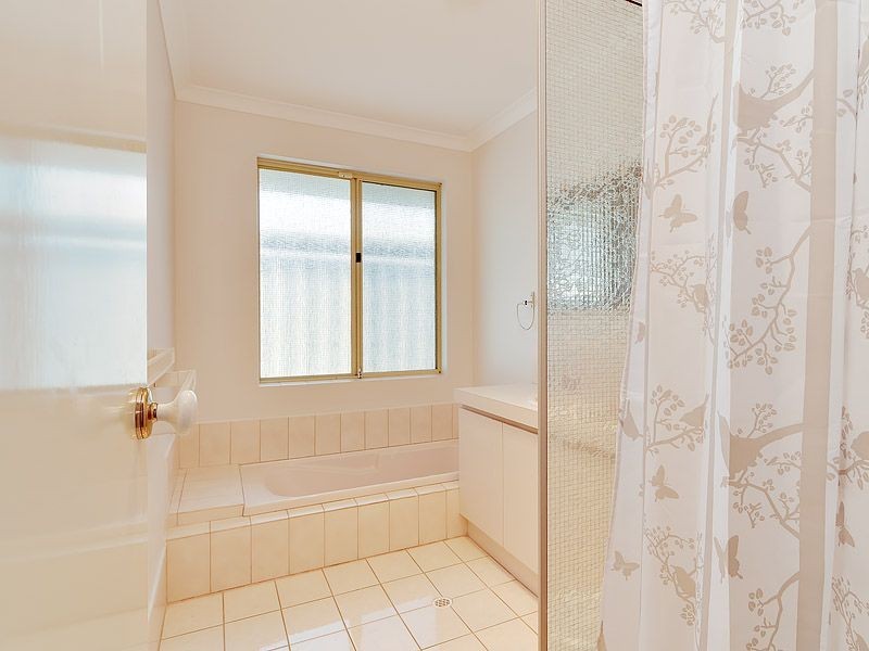 20 Brooke Gardens, Bateman WA 6150