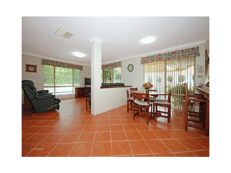 75 Sylvan Crescent, Leeming WA 6149