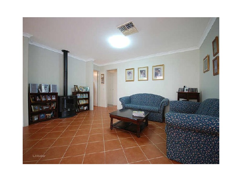 75 Sylvan Crescent, Leeming WA 6149