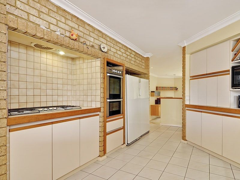 12 Beckley Circle, Leeming WA 6149