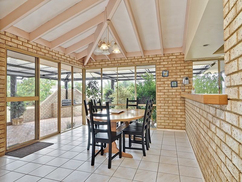 12 Beckley Circle, Leeming WA 6149