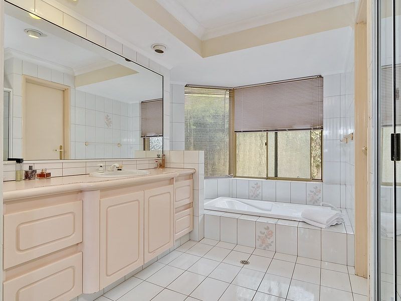 12 Beckley Circle, Leeming WA 6149