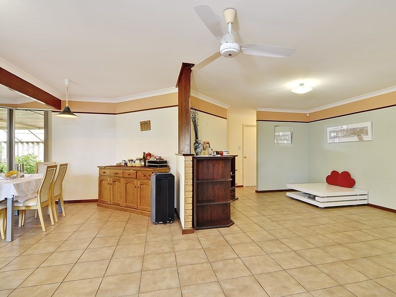 17 Glenway Loop, Cooloongup WA 6168