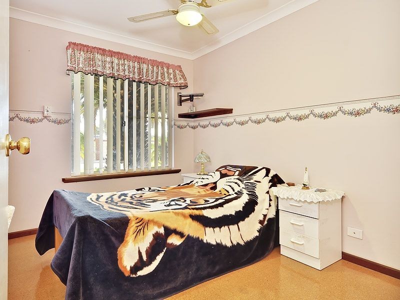 17 Glenway Loop, Cooloongup WA 6168