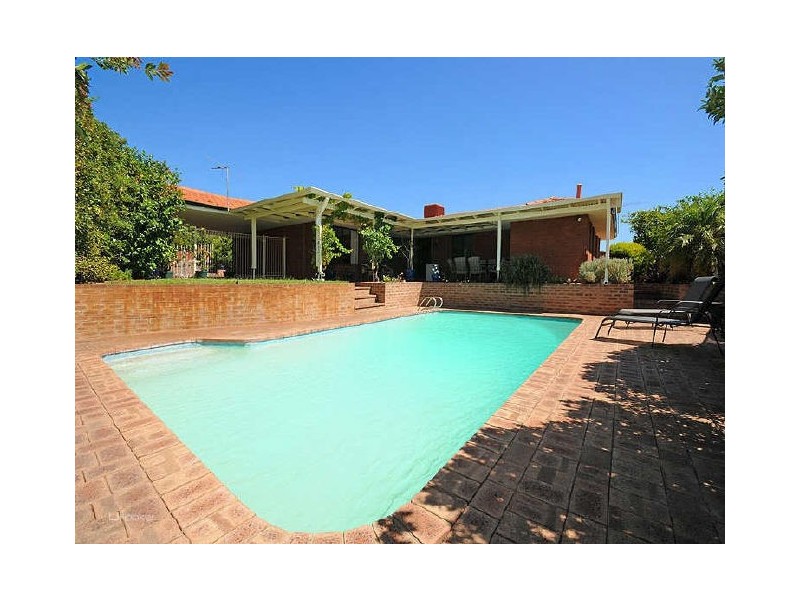 3 Watts Place, Leeming WA 6149