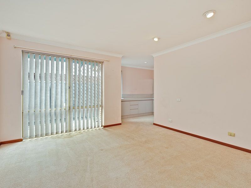 2 Monson Court, Leeming WA 6149