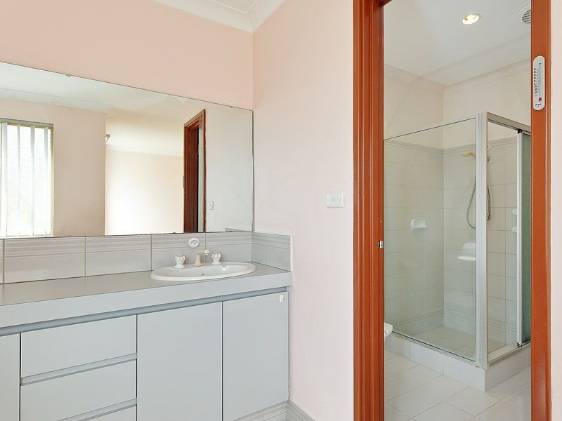 2 Monson Court, Leeming WA 6149