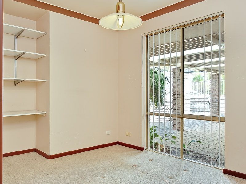 2 Monson Court, Leeming WA 6149