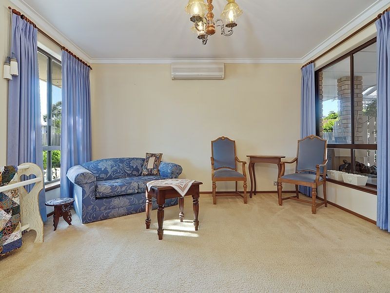 48 Winchester Way, Leeming WA 6149