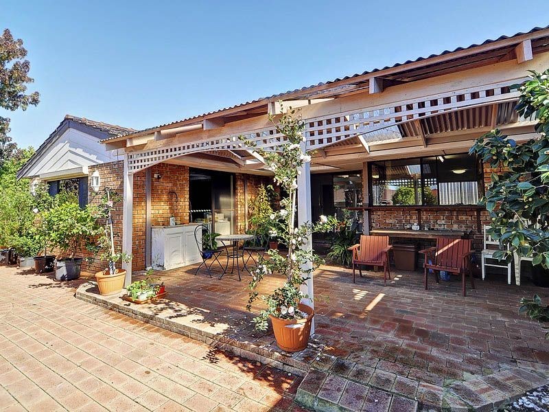 48 Winchester Way, Leeming WA 6149