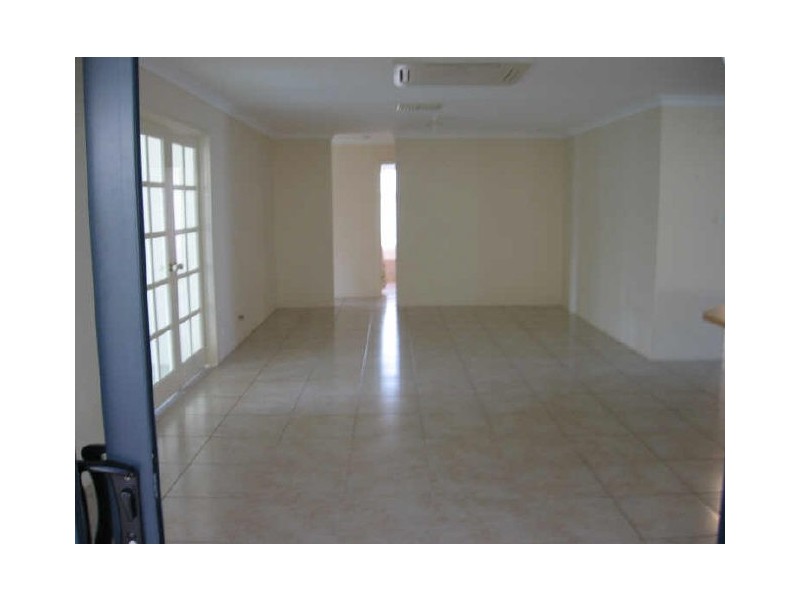 23 Montezuma Loop, Canning Vale WA 6155