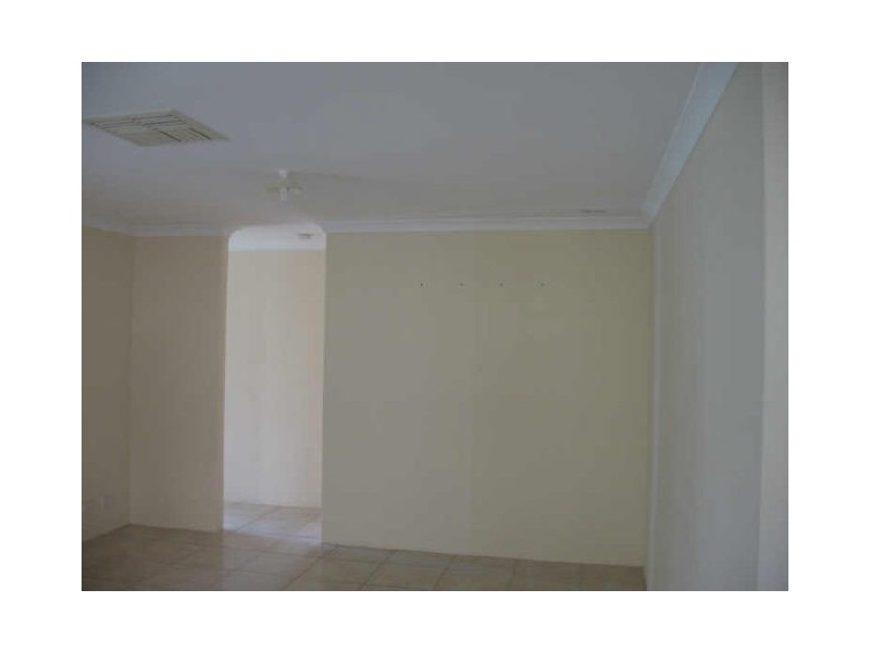 23 Montezuma Loop, Canning Vale WA 6155