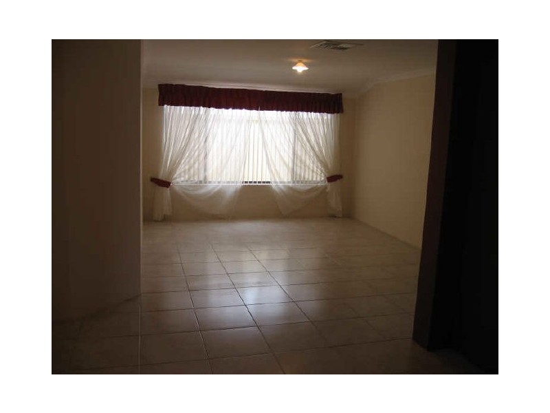 23 Montezuma Loop, Canning Vale WA 6155