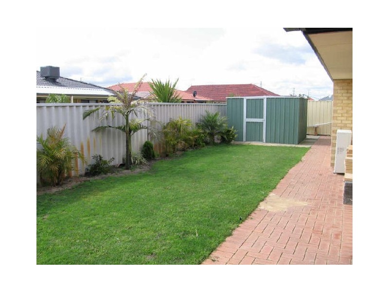 23 Montezuma Loop, Canning Vale WA 6155