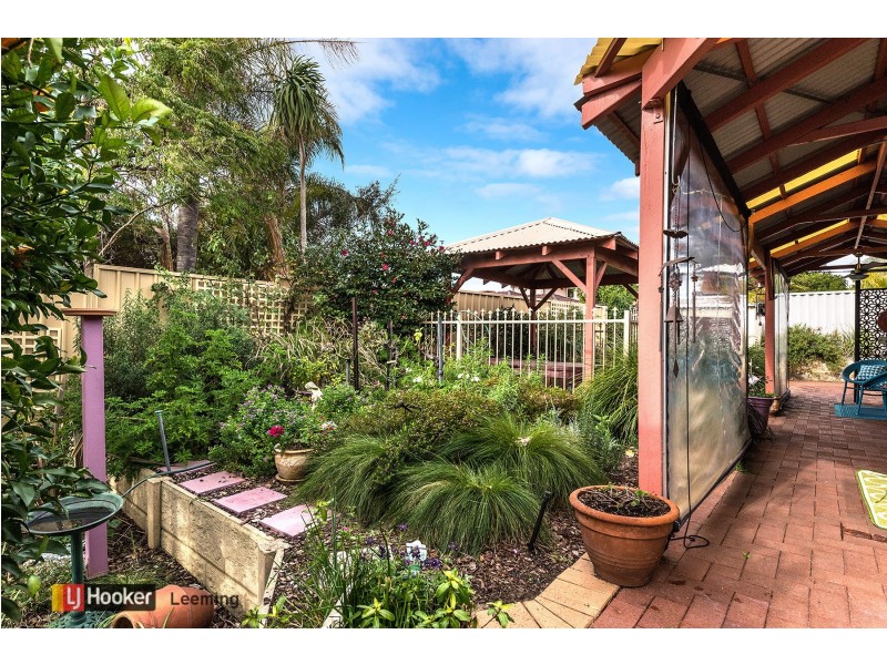 2/3 Wildwood Heights, Leeming WA 6149