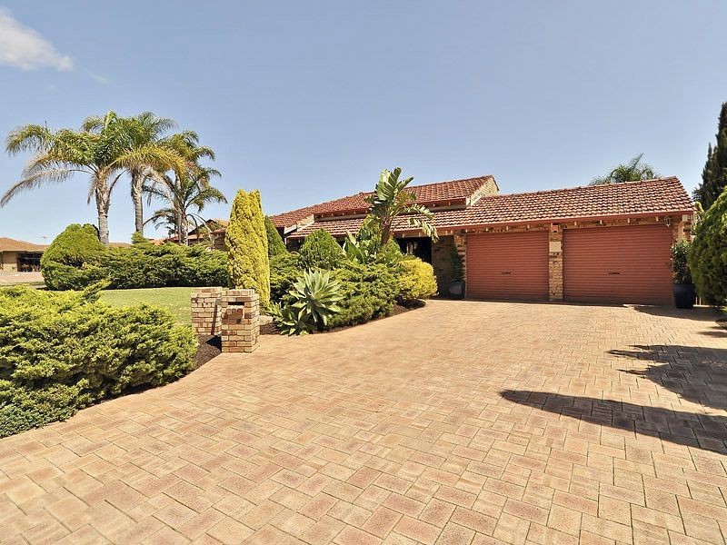 7 Sierra Chase, Leeming WA 6149