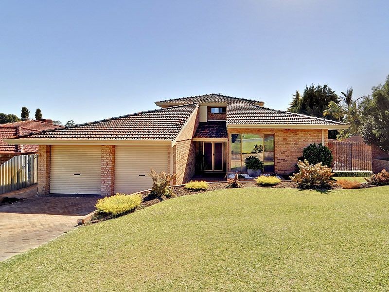 5 Mellor Court, Leeming WA 6149