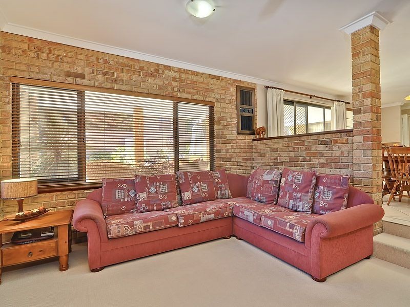 5 Mellor Court, Leeming WA 6149