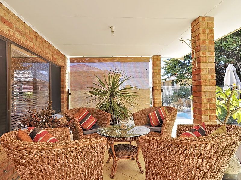 5 Mellor Court, Leeming WA 6149