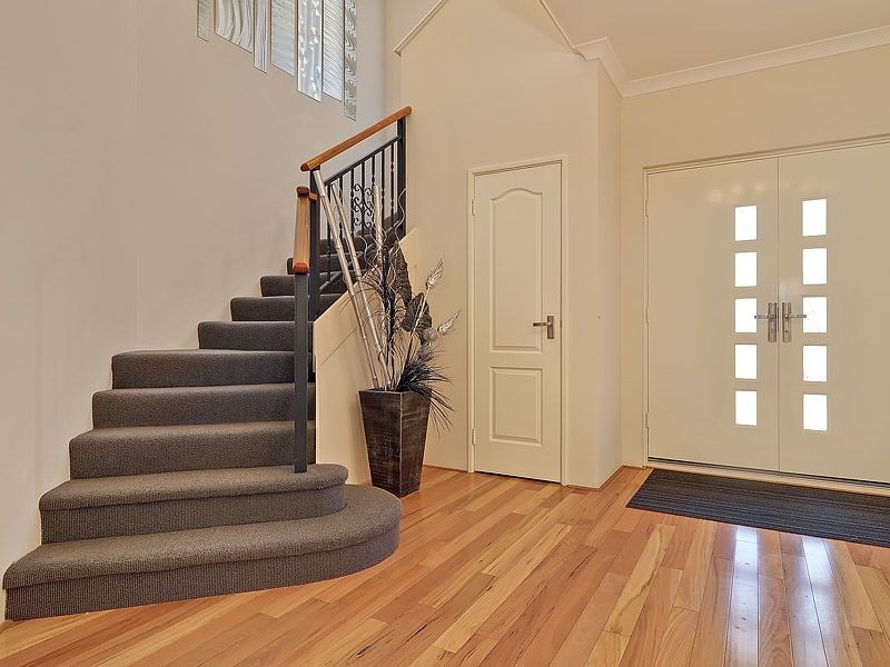 6 Senna Close, Coogee WA 6166