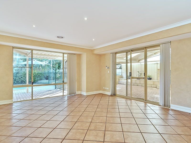 3 Ballard Mews, Success WA 6164