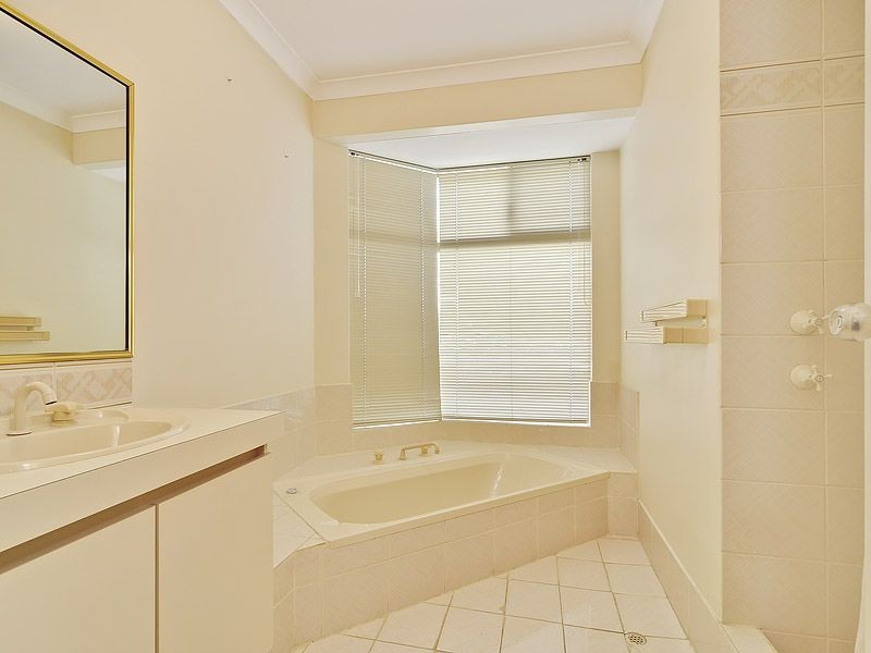 3 Ballard Mews, Success WA 6164